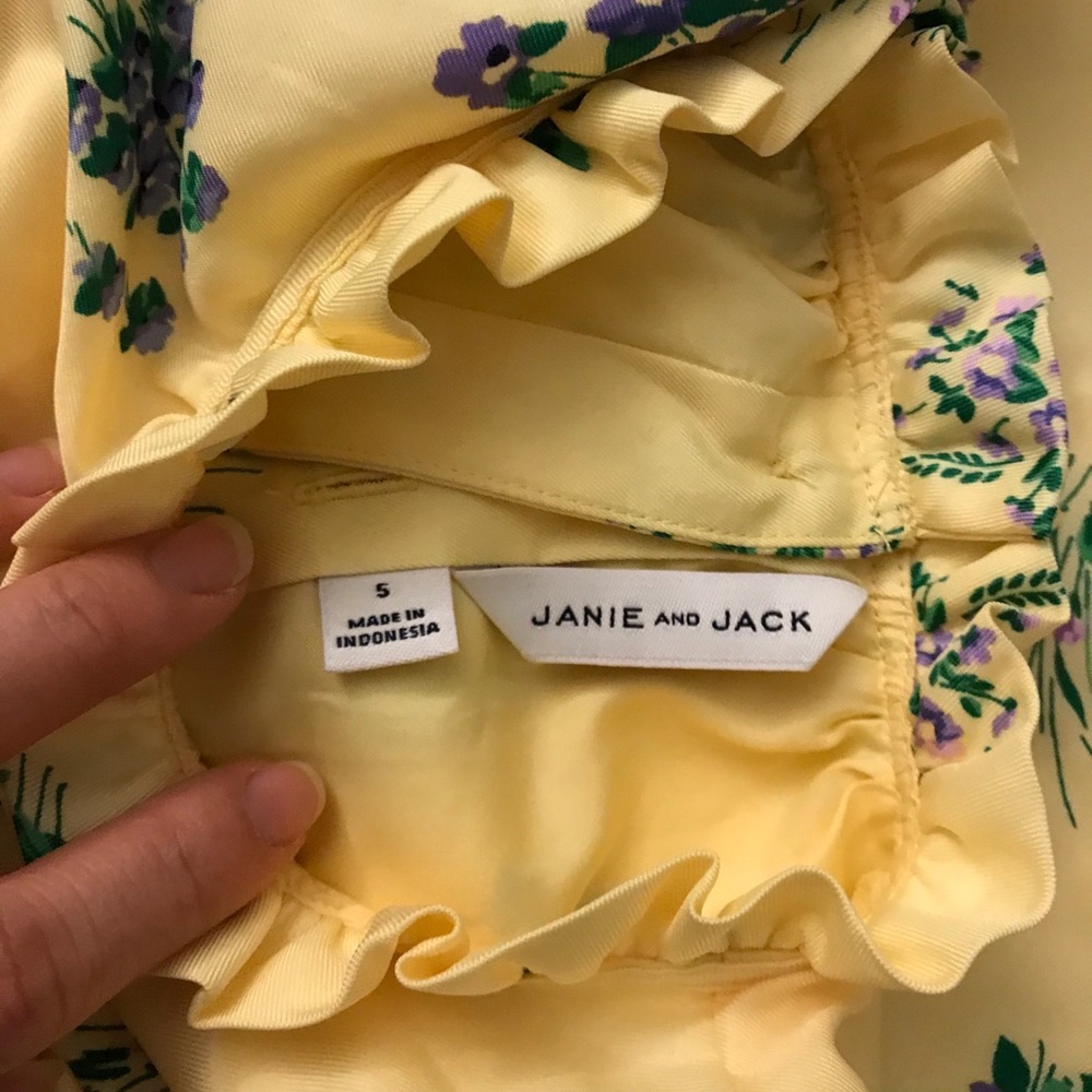 ❌SOLD❌ Janie and Jack jumper sz 5